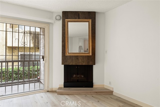 Detail Gallery Image 5 of 32 For 8740 Tuscany Ave #109,  Playa Del Rey,  CA 90293 - 1 Beds | 1 Baths