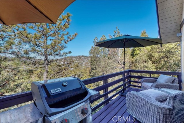 Detail Gallery Image 9 of 31 For 887 Rhine Rd, Lake Arrowhead,  CA 92352 - 4 Beds | 3 Baths