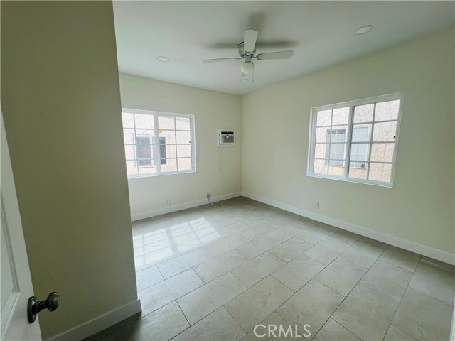 Detail Gallery Image 6 of 6 For 231 Harps St, San Fernando,  CA 91340 - 2 Beds | 1 Baths