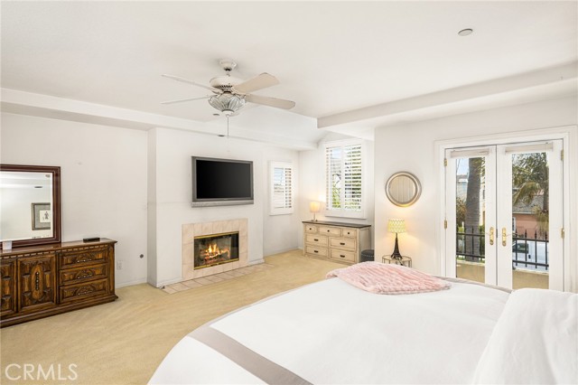 Detail Gallery Image 27 of 53 For 113 5th St, Seal Beach,  CA 90740 - 4 Beds | 3/1 Baths