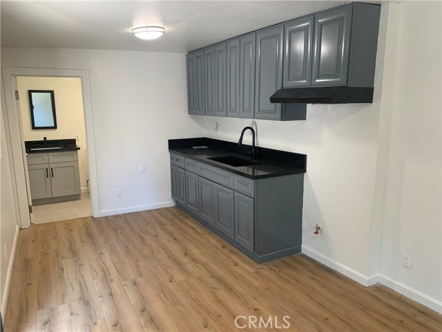 1255 Velasco, Los Angeles CA: https://media.crmls.org/medias/f3a77ad5-5750-4b04-9321-b9c25521716d.jpg
