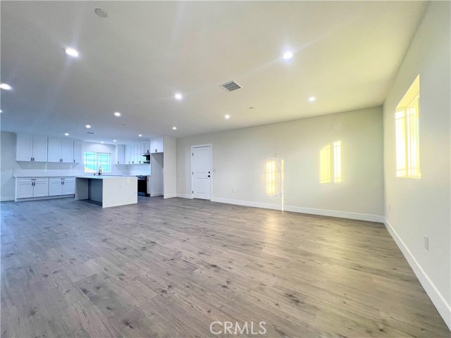 Detail Gallery Image 14 of 58 For 9737 East Avenue Q-4, Sun Village,  CA 93543 - 4 Beds | 3 Baths