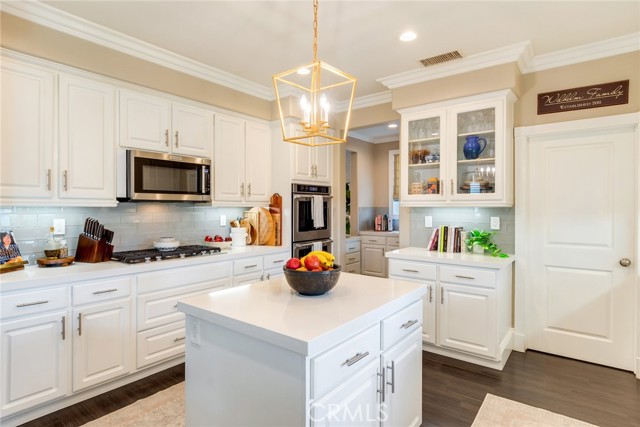 Detail Gallery Image 25 of 38 For 8096 Finch St, Corona,  CA 92880 - 6 Beds | 3 Baths
