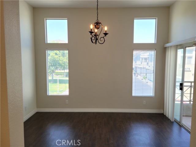 Detail Gallery Image 35 of 37 For 682 Azure Ln #1,  Corona,  CA 92879 - 3 Beds | 2 Baths