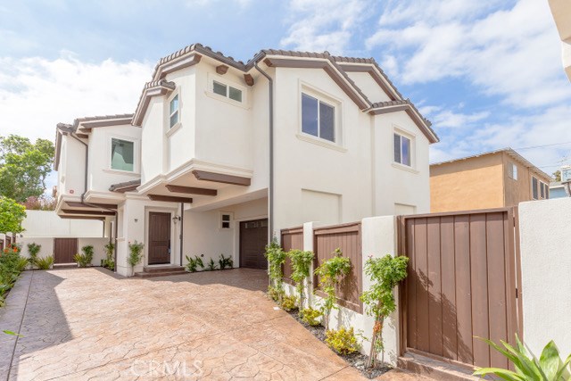 2018 Speyer Lane, Redondo Beach, California 90278, 4 Bedrooms Bedrooms, ,3 BathroomsBathrooms,Residential,Sold,Speyer,PV17056076