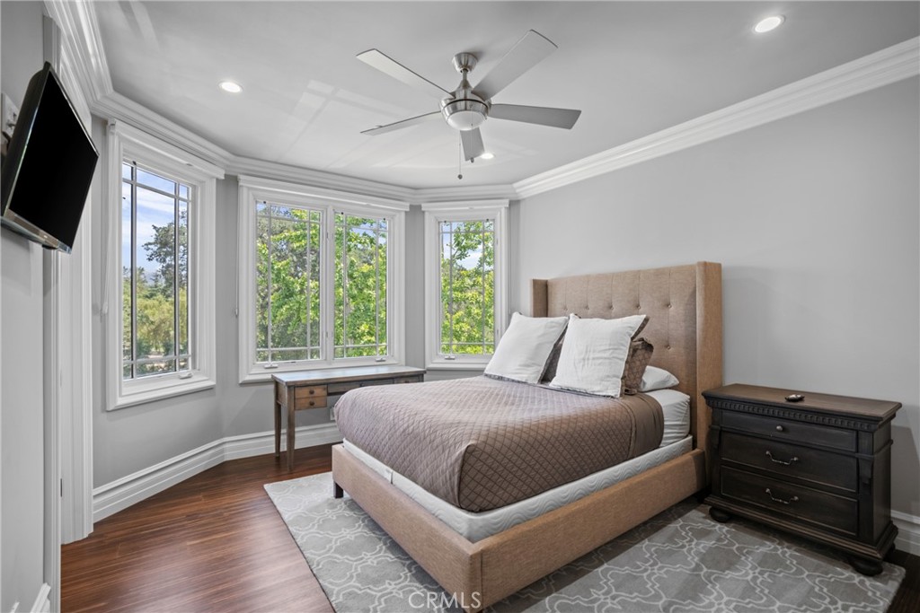 MLS #OC25186135 img 19