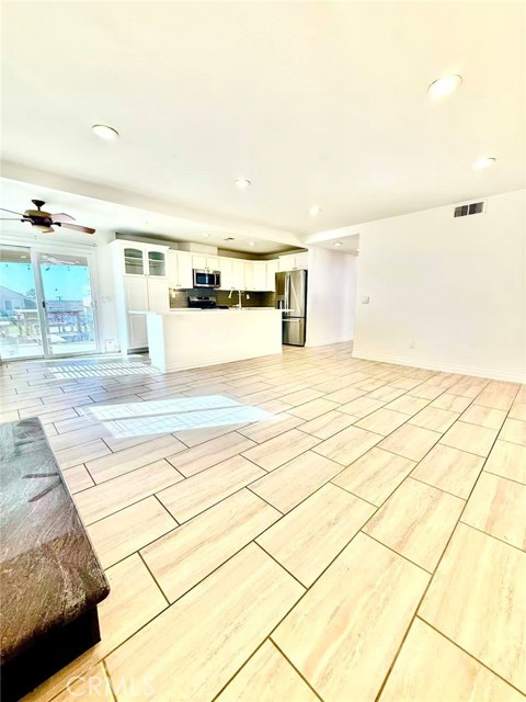 Detail Gallery Image 18 of 25 For 9513 Sunflower St, Rancho Cucamonga,  CA 91737 - 4 Beds | 3 Baths