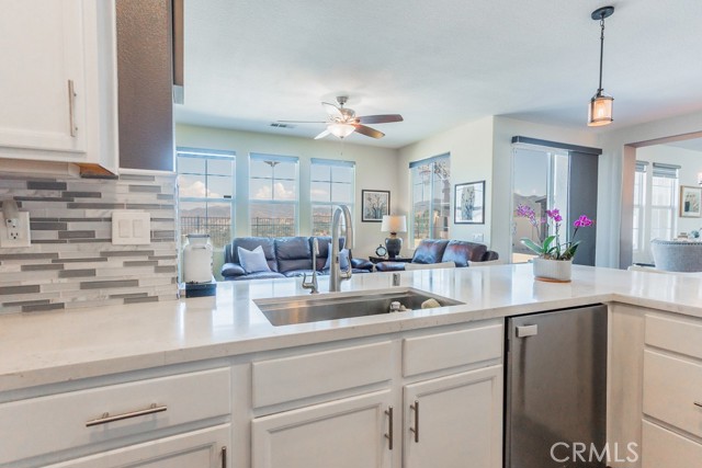 Detail Gallery Image 40 of 58 For 20413 Janzer Ct, Newhall,  CA 91350 - 5 Beds | 3 Baths