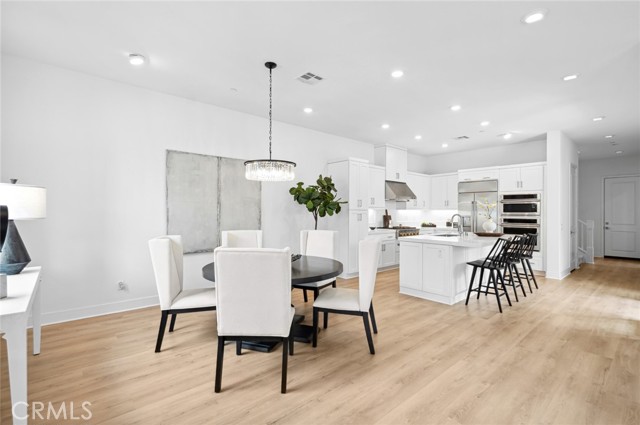 113 Bosal, Irvine CA: https://media.crmls.org/medias/f3ab74d8-0846-40d2-bd2a-8b03165d7790.jpg