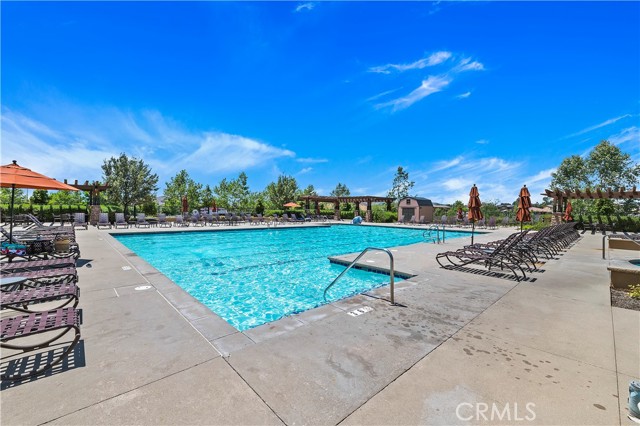 Detail Gallery Image 10 of 14 For 34108 Helenium St, Murrieta,  CA 92563 - 4 Beds | 3/1 Baths