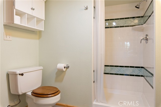 3062 Riviera Heights Drive, Kelseyville CA: https://media.crmls.org/medias/f3ad86eb-584a-4b8f-b4cc-357e7490e664.jpg