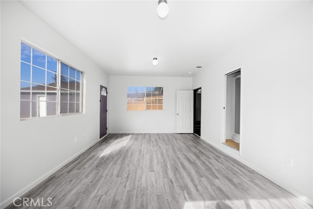 Image 30 of 70 For 6117 Loma Avenue