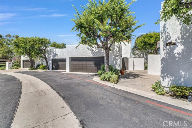5 Crest Circle, Corona del Mar CA: https://media.crmls.org/medias/f3aeafa0-9396-45f9-afa2-e34681f4d92c.jpg