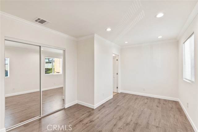 Detail Gallery Image 11 of 34 For 136 N Rampart Bld #3,  Los Angeles,  CA 90026 - 3 Beds | 2 Baths
