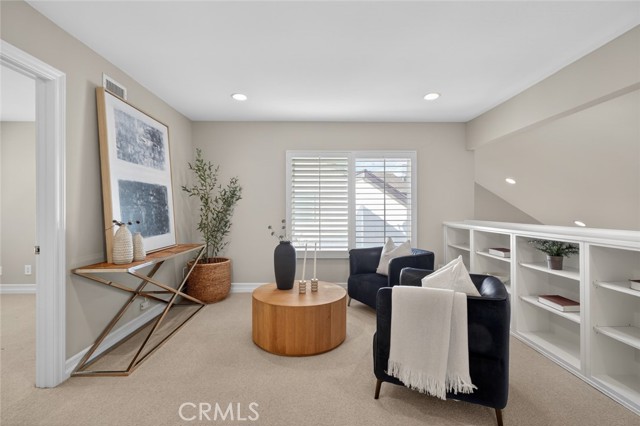 Detail Gallery Image 34 of 53 For 969 Azalea Dr, Costa Mesa,  CA 92626 - 5 Beds | 3 Baths