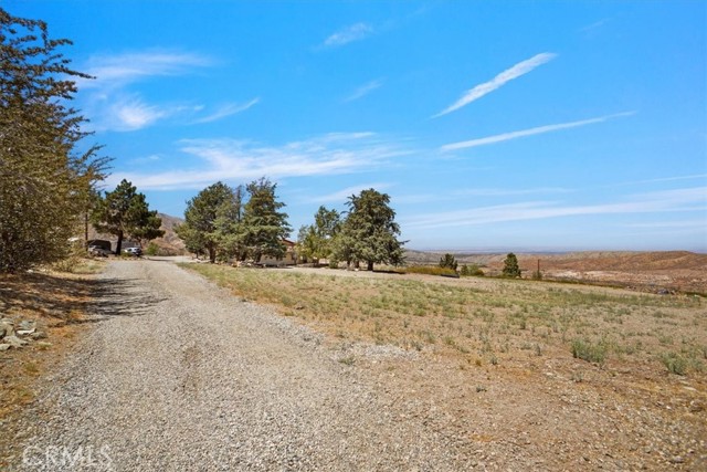 27811 Jubilee Run Road, Pearblossom CA: https://media.crmls.org/medias/f3b05c9b-58d8-4f4e-b0cf-c2b7d6ad29d6.jpg