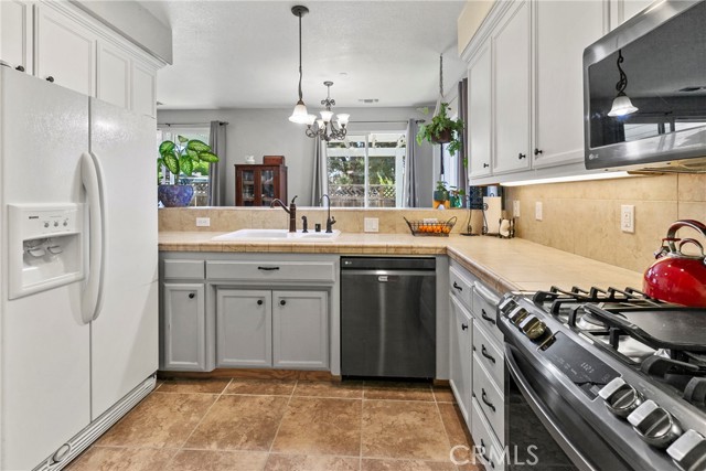 Detail Gallery Image 11 of 27 For 7934 Santa Ysabel Ave, Atascadero,  CA 93422 - 3 Beds | 2/1 Baths