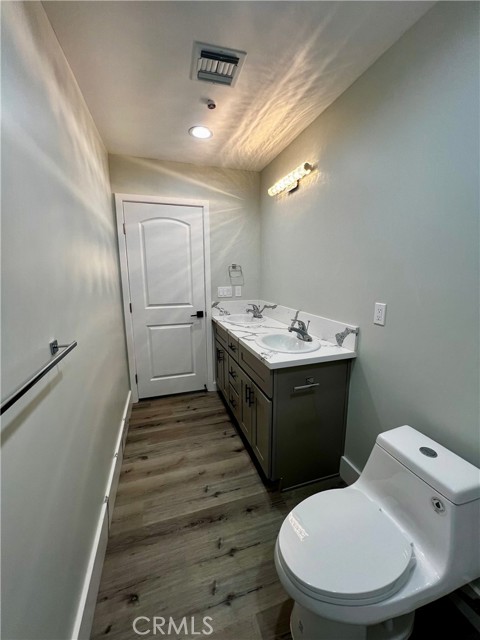 10165 E Avenue S10, Littlerock CA: https://media.crmls.org/medias/f3b0b7f3-d2f4-43f2-8dd1-78648fb04dde.jpg