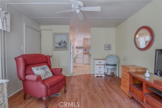 12995 6th, Yucaipa CA: https://media.crmls.org/medias/f3b3a5f2-e2e5-42d9-a20d-fdab1c44d814.jpg