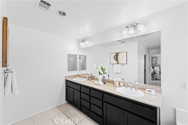 Detail Gallery Image 22 of 33 For 16502 Cadence Ln, Fontana,  CA 92336 - 3 Beds | 2/1 Baths