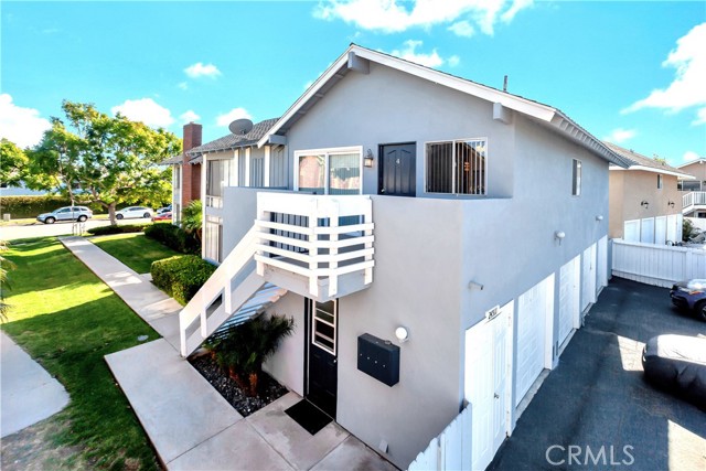 MLS# OC23216091