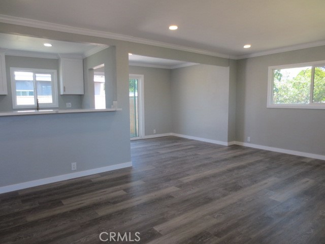 1403 W Elder Avenue, Santa Ana CA: https://media.crmls.org/medias/f3b5db88-cd45-4500-a54a-388b305609b2.jpg