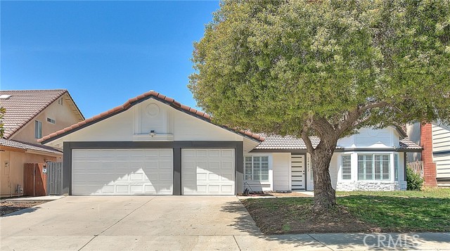 Detail Gallery Image 1 of 27 For 24472 Old Country Rd, Moreno Valley,  CA 92557 - 3 Beds | 2 Baths