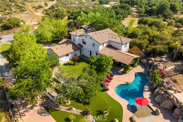 42179 Calle Paramo, Murrieta CA: https://media.crmls.org/medias/f3b61bf7-108e-4c48-8a41-6ce106eff858.jpg