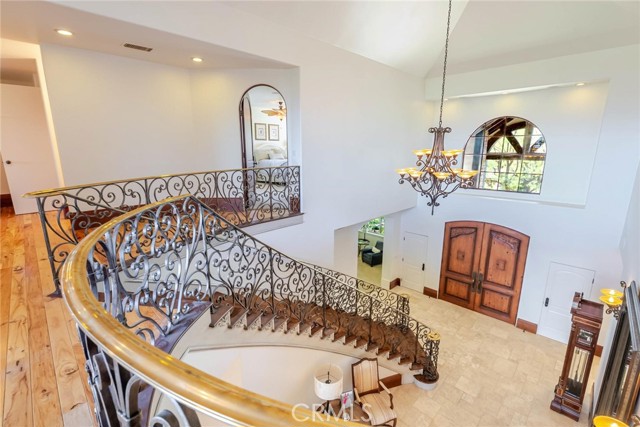 Image 28 of 74 For 25532 Oak Meadow Drive