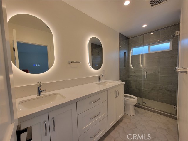 Detail Gallery Image 9 of 24 For 1159 Fiat St, Torrance,  CA 90502 - 3 Beds | 2 Baths