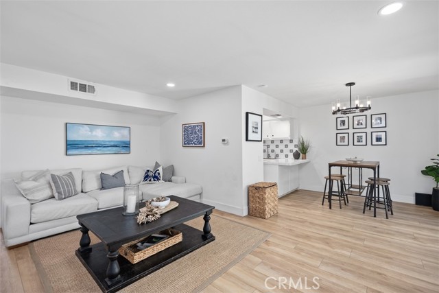 30788 Calle Chueca, San Juan Capistrano CA: https://media.crmls.org/medias/f3b73717-e84b-4562-b571-2fdc7caeccde.jpg