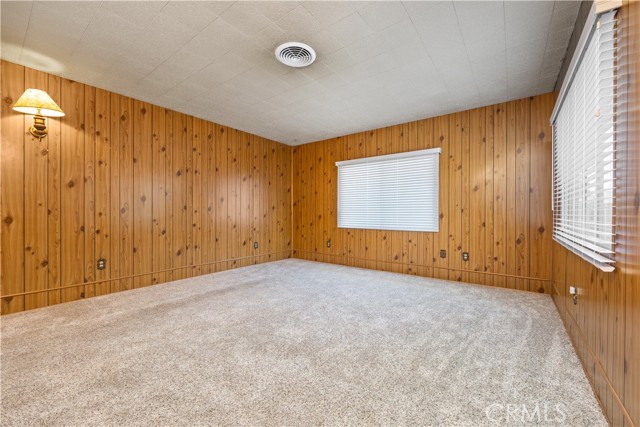 Detail Gallery Image 15 of 38 For 6212 Friant Dr, Bakersfield,  CA 93309 - 3 Beds | 2 Baths