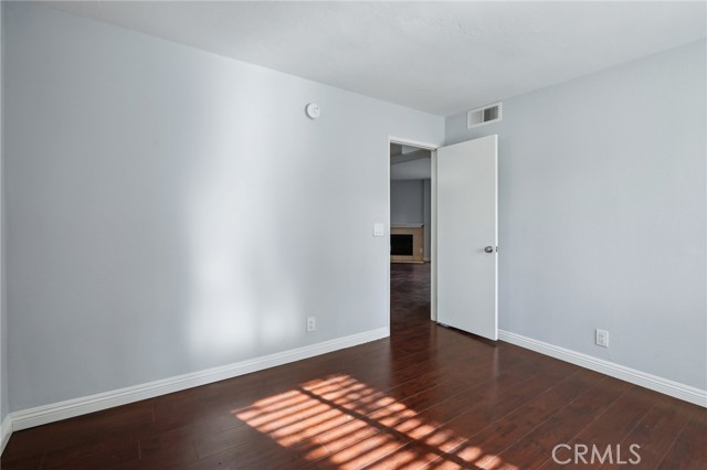 Detail Gallery Image 11 of 24 For 5800 Owensmouth Ave #53,  Woodland Hills,  CA 91367 - 3 Beds | 2 Baths