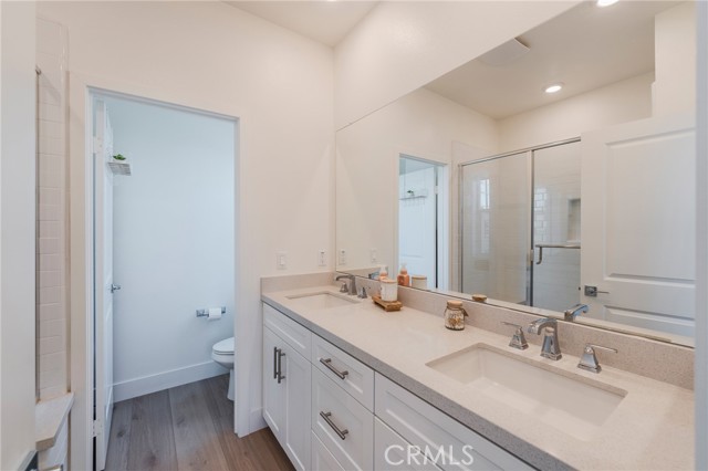 11751 Florence Avenue, Santa Fe Springs CA: https://media.crmls.org/medias/f3b7c3b3-37ba-4796-9a23-93058f36c818.jpg