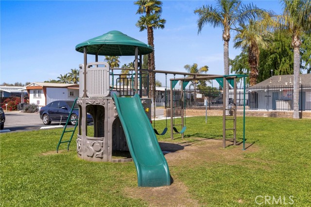 Detail Gallery Image 40 of 41 For 306 Kings Ln, Bakersfield,  CA 93308 - 2 Beds | 1 Baths