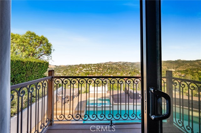 Detail Gallery Image 37 of 67 For 4372 Park Vicente, Calabasas,  CA 91302 - 4 Beds | 4/1 Baths