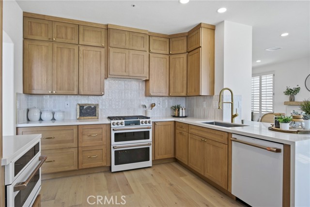 2210 Calle Opalo, San Clemente CA: https://media.crmls.org/medias/f3b89110-c5e3-42e4-bb34-492e6044c8d2.jpg