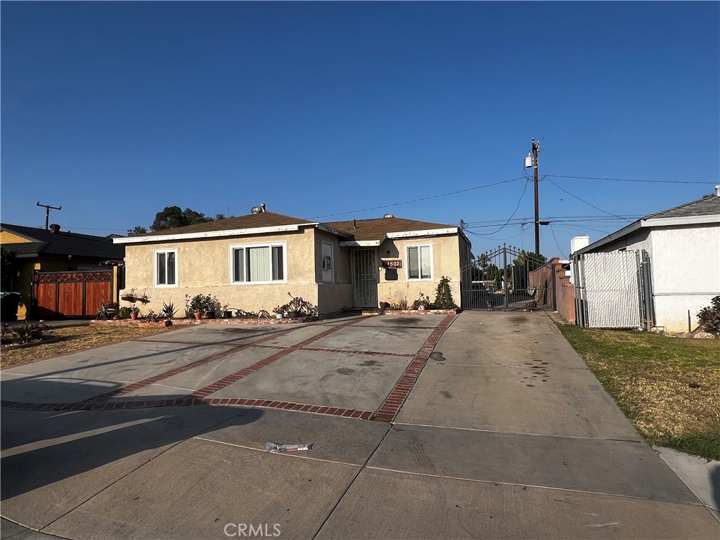 11502 Marquardt Avenue