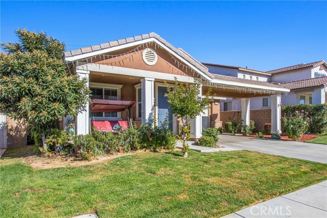 Detail Gallery Image 2 of 31 For 34596 Venturi, Beaumont,  CA 92223 - 4 Beds | 2/1 Baths