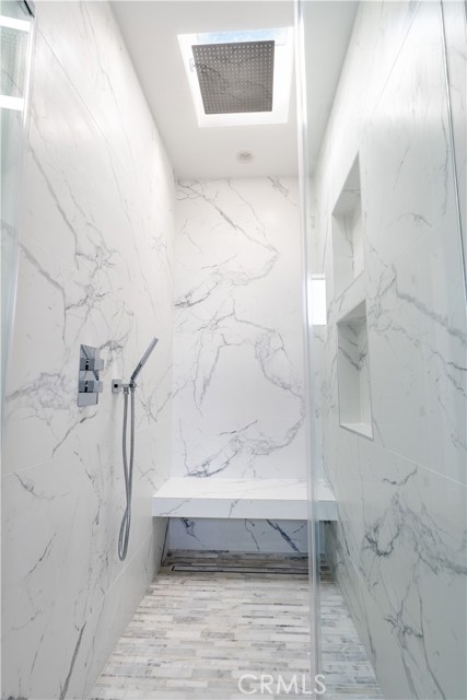 Detail Gallery Image 16 of 26 For 1809 S Longwood, Los Angeles,  CA 90019 - 4 Beds | 3 Baths