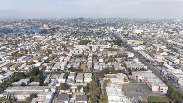 1150 N Kingsley Drive, Los Angeles CA: https://media.crmls.org/medias/f3ba903f-9b6e-4ff2-a8c2-ccf8a4ff244c.jpg