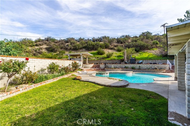 28132 Oak Spring Canyon, Canyon Country CA: https://media.crmls.org/medias/f3baebcc-8d22-4bbe-ada3-1990c77aa91e.jpg