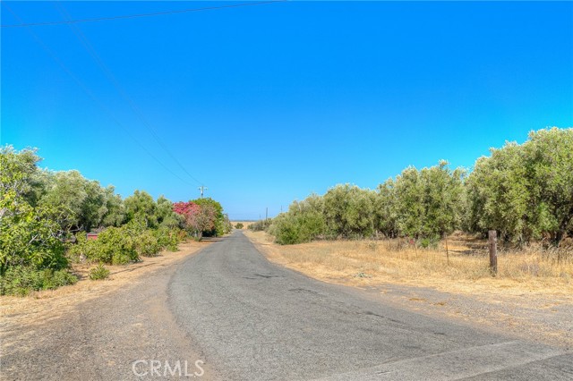 16 Rocky Drive, Oroville CA: https://media.crmls.org/medias/f3bb7d40-4a2f-4277-934b-ce2fcf8c198b.jpg