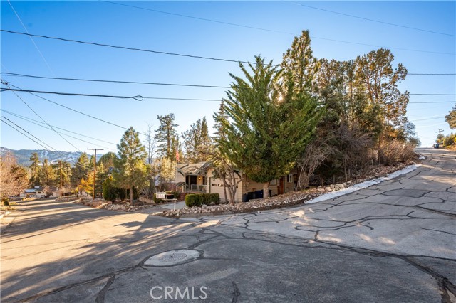 Detail Gallery Image 41 of 49 For 1109 Mount Shasta Rd, Big Bear City,  CA 92314 - 4 Beds | 2/1 Baths