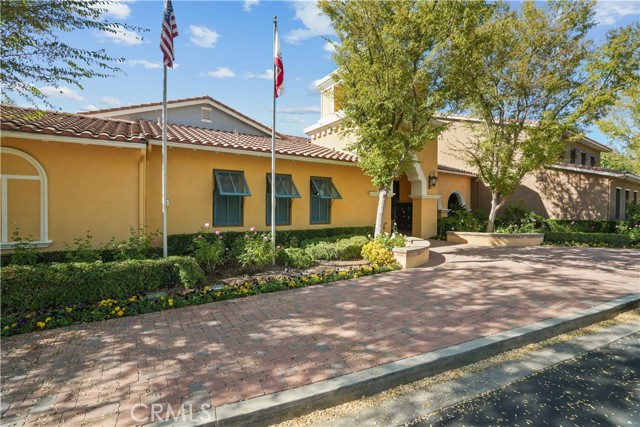 Detail Gallery Image 40 of 44 For 27976 Red Pine Ct, Valencia,  CA 91354 - 2 Beds | 3 Baths