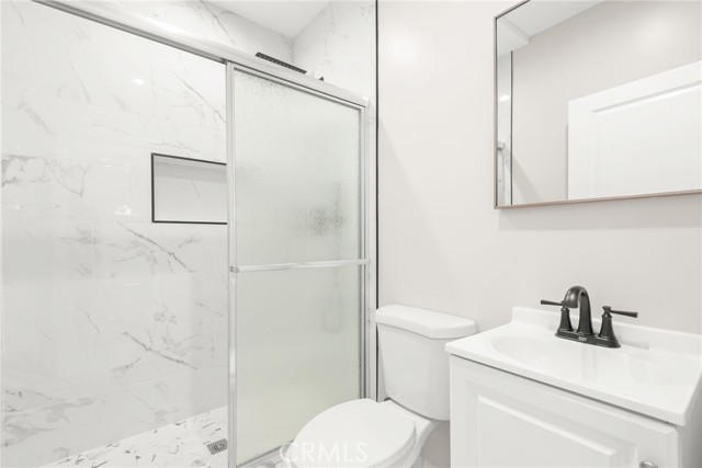 Detail Gallery Image 13 of 30 For 145 E 36th Pl #1/4,  Los Angeles,  CA 90011 - 2 Beds | 1 Baths