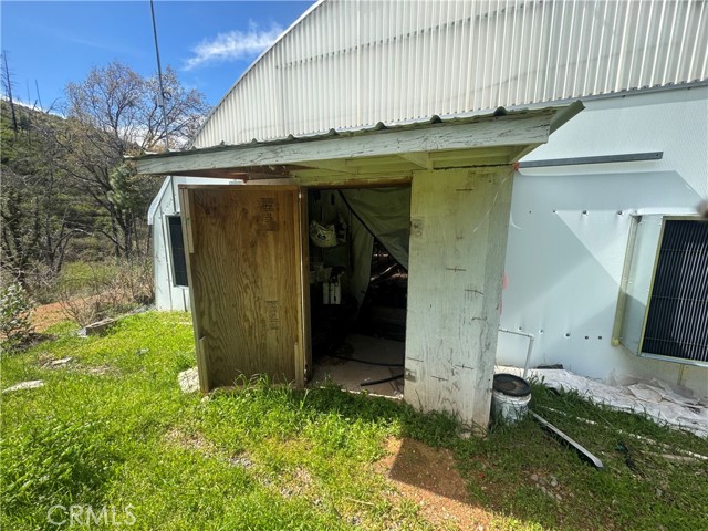 3738 Pinkston Canyon Road, Oroville CA: https://media.crmls.org/medias/f3bc94a7-869c-4efd-8e49-1aca25ffa5c8.jpg