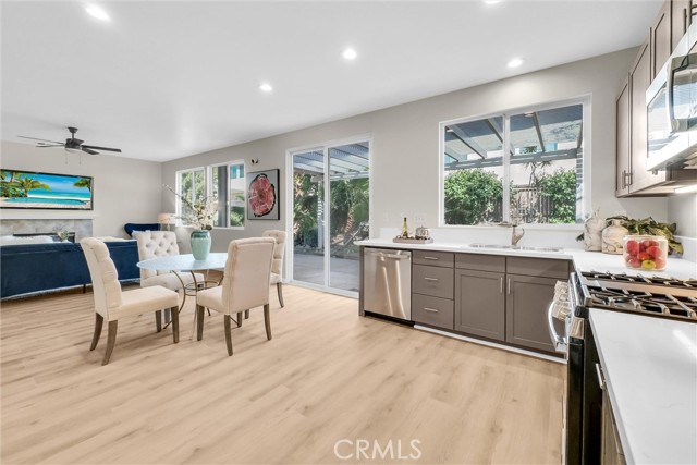 Detail Gallery Image 9 of 28 For 6732 Rico Ct, Corona,  CA 92880 - 5 Beds | 3 Baths