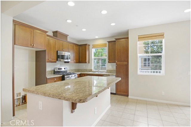 Detail Gallery Image 6 of 30 For 1410 Montgomery St, Tustin,  CA 92782 - 3 Beds | 2/1 Baths