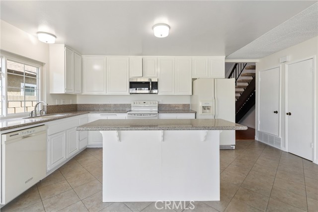 Detail Gallery Image 10 of 57 For 19209 Sheryl Avenue, Cerritos,  CA 90703 - 5 Beds | 3 Baths